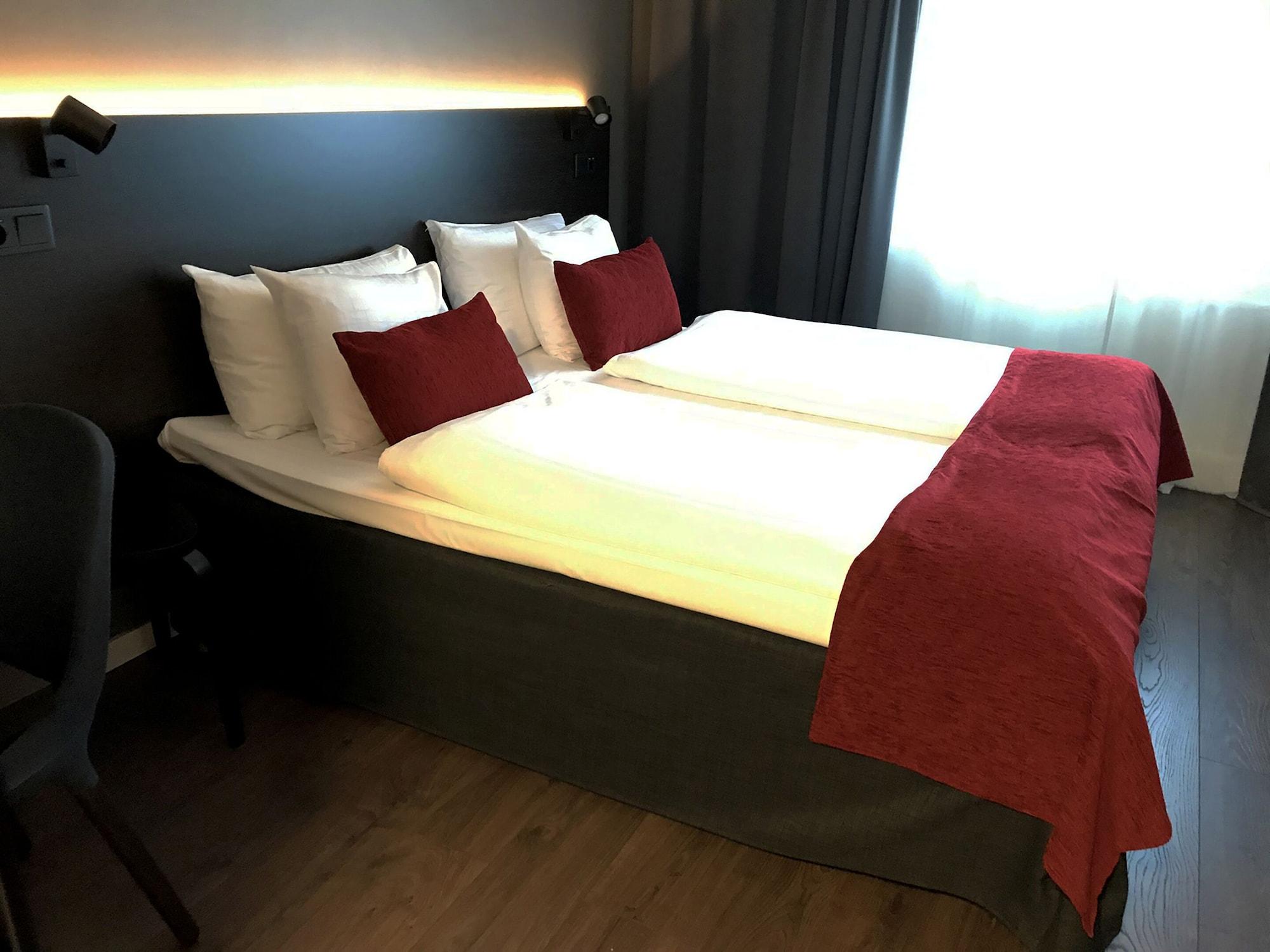 Best Western Hotel Savoy Карлстад Екстериор снимка